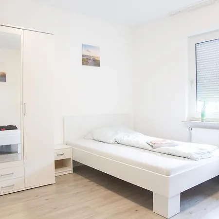 Mit Kueche, Garten Und Smart-tv *
