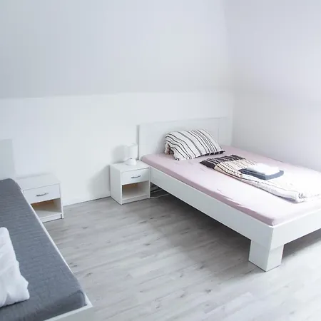 Prázdninový dům Mit Kueche, Garten Und Smart-tv Emden