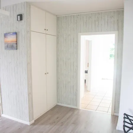 Prázdninový dům Mit Kueche, Garten Und Smart-tv Emden