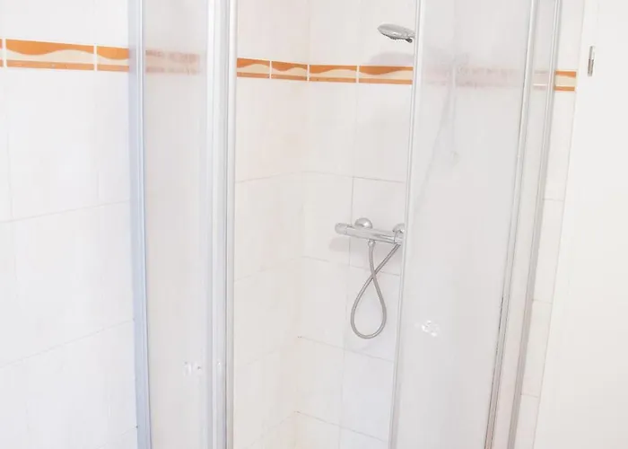 Nyaraló Mit Kueche, Garten Und Smart-tv *